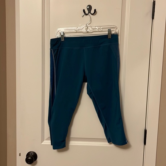 Slate blue workout pants -oiselle - Picture 2 of 6